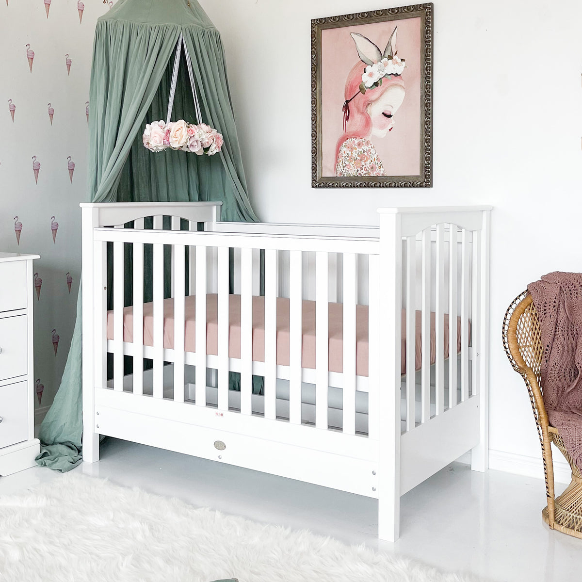 Traditional Cot with 7 Drawer Chest and Rocking Cradle Cloud 9 Baby