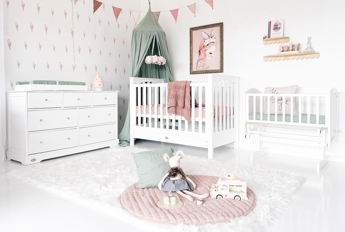 Traditional Cot with 7 Drawer Chest and Rocking Cradle Cloud 9 Baby