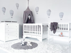 Contemporary Cot with 4 Drawer Chest and Bedside Bassinet
