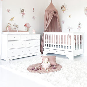 Contemporary Cot with 7 Drawer Chest