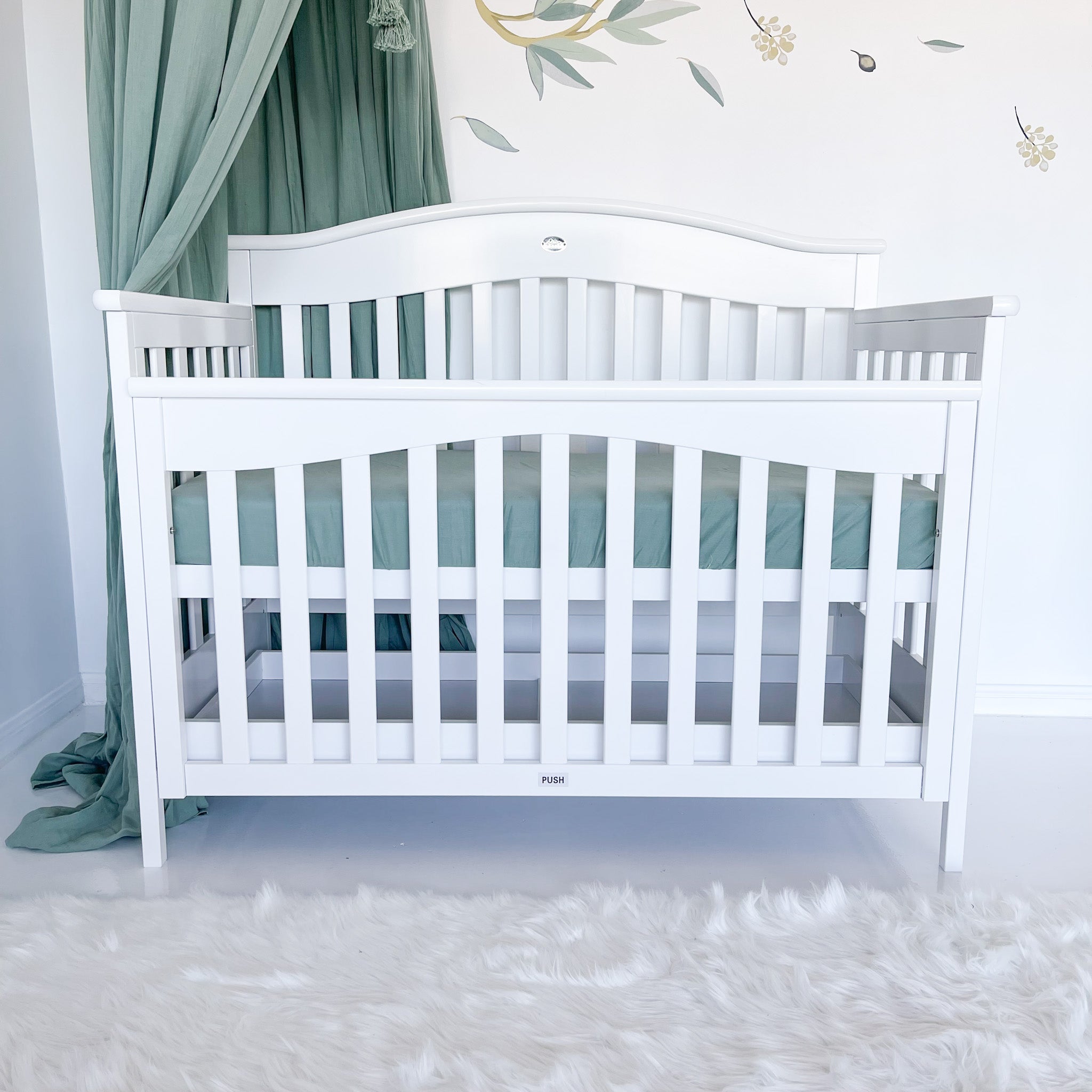 Heritage Cot with 7 Drawer Chest and Rocking Cradle