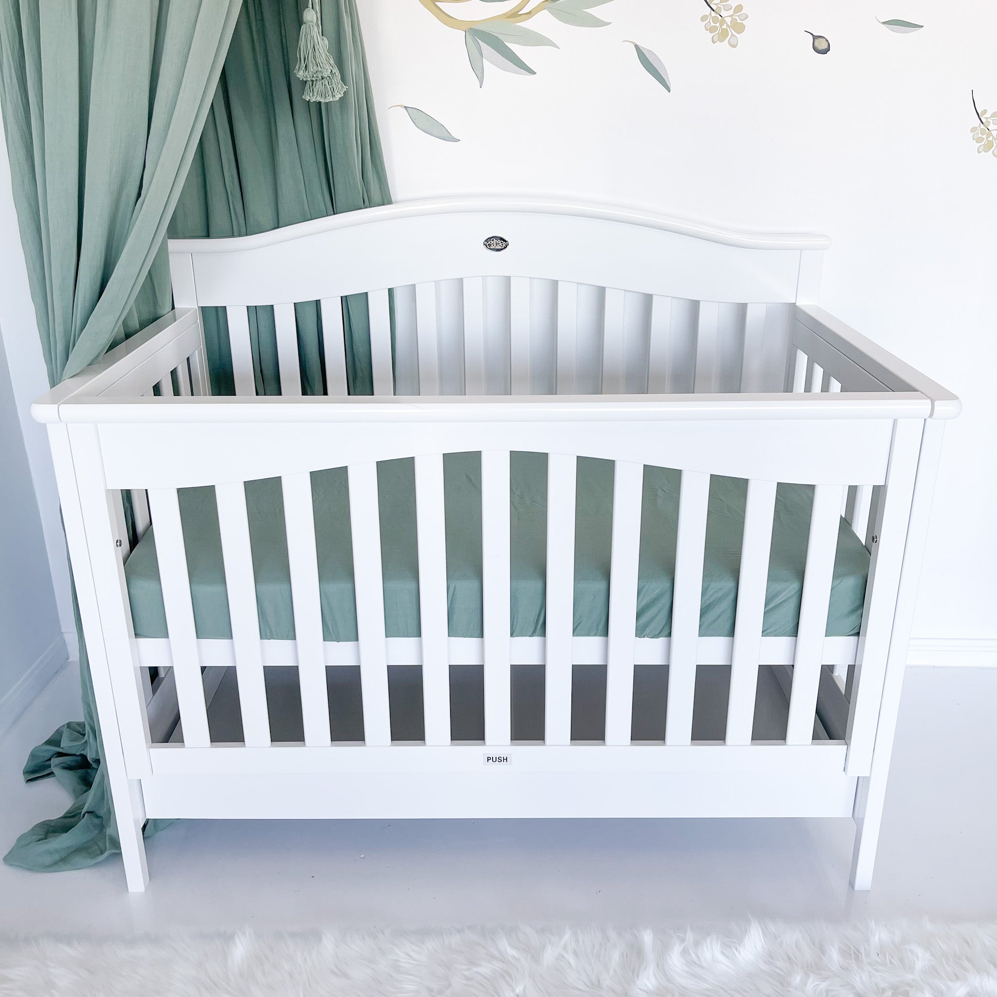 Heritage Cot with 7 Drawer Chest and Rocking Cradle