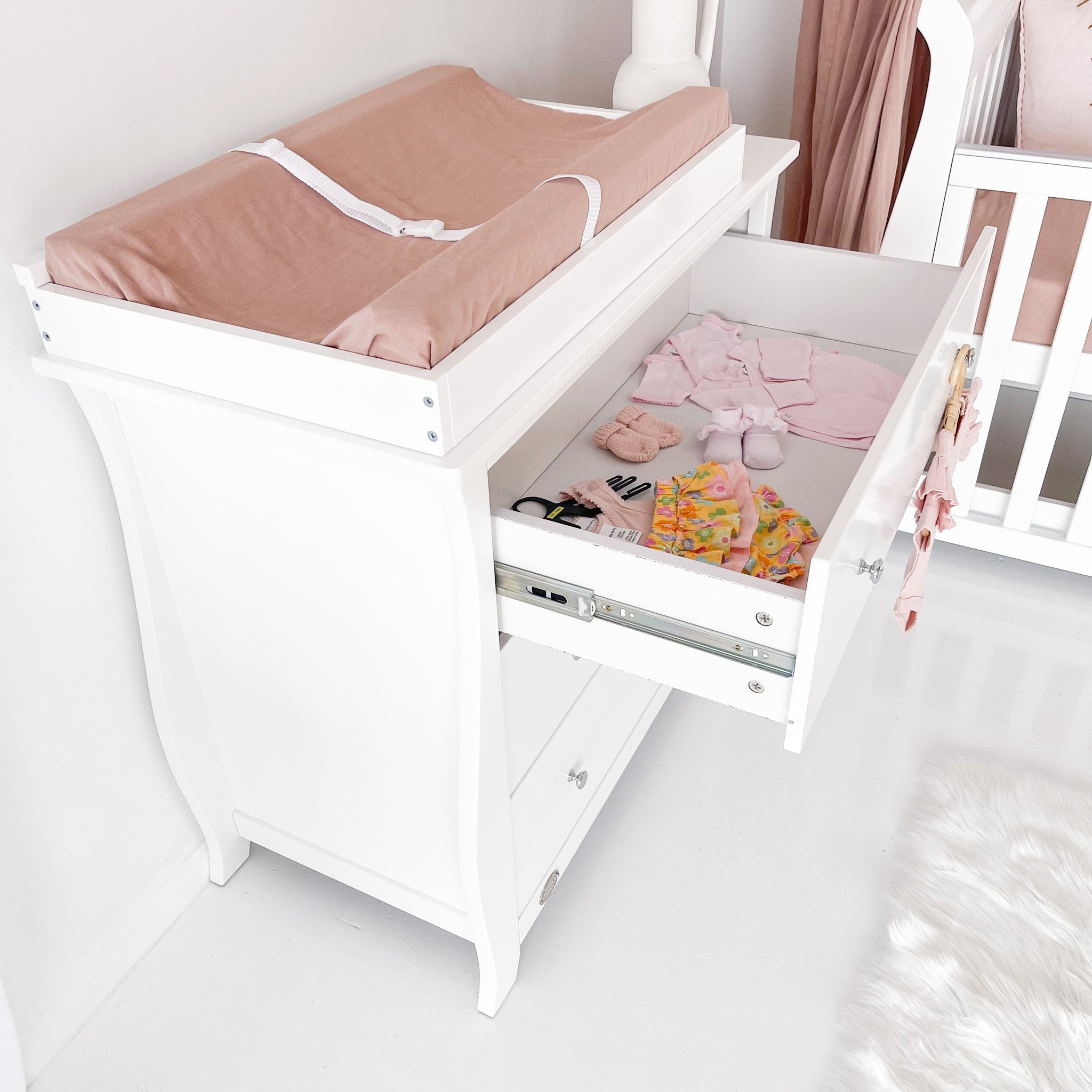 Royal Cot with 3 Drawer Dresser